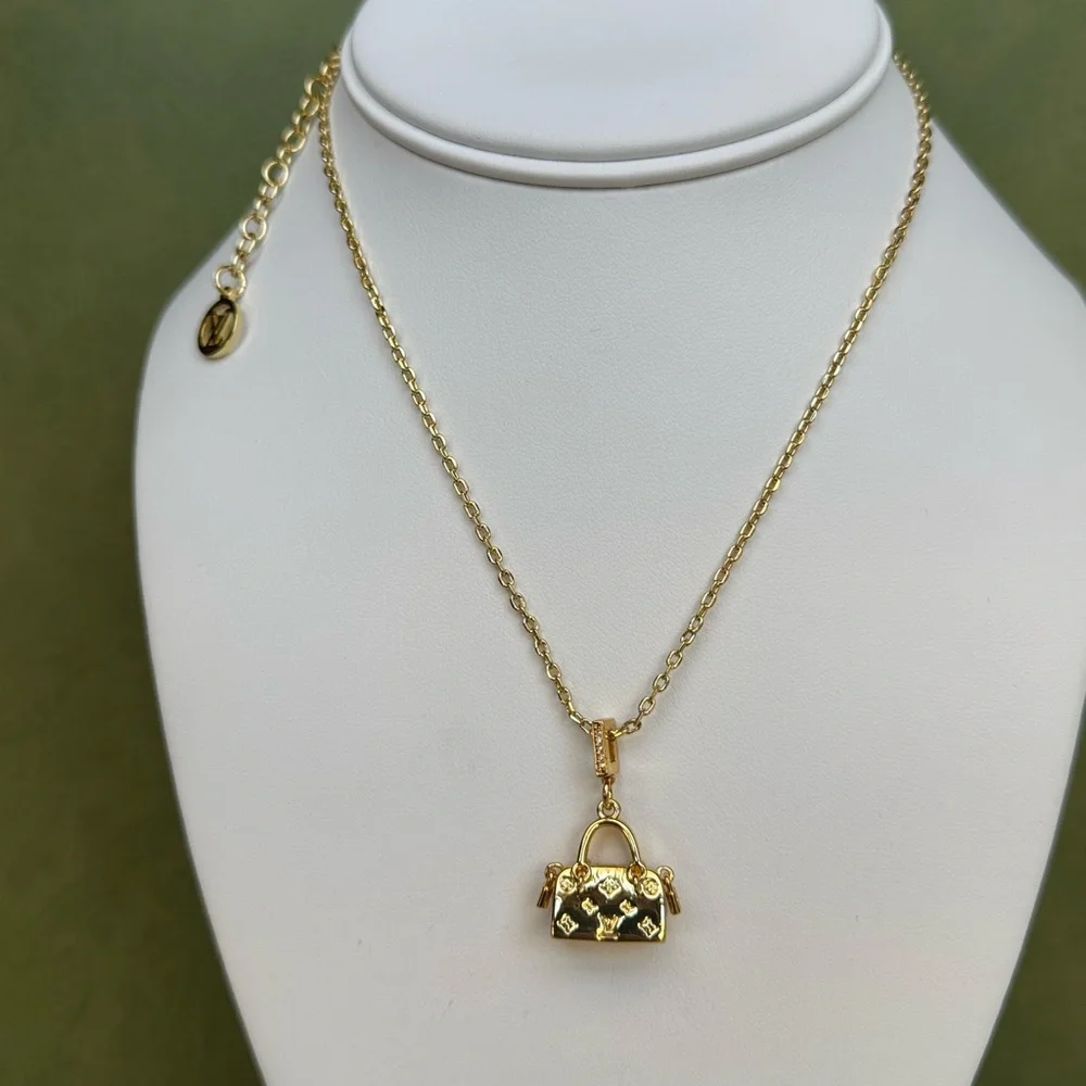 Gold Handbag Pendant Necklace - Picture 4 of 6